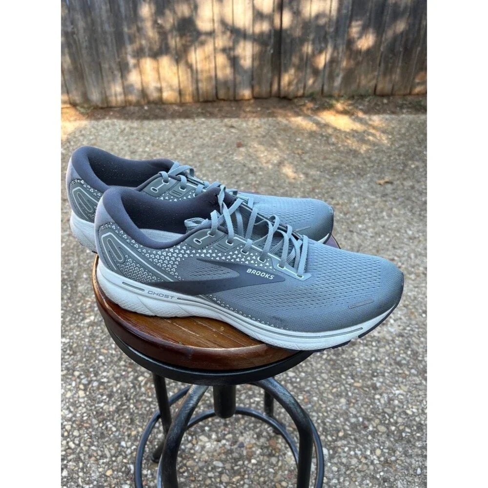 Brooks Ghost 14 Mens Size 15 Gray Athletic Lace Up Closure